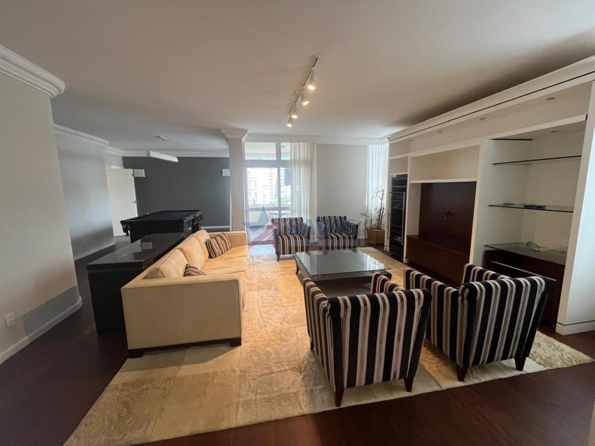 EXCELENTE APTO 4 DORMITÓRIOS - 2 VAGAS - PERTO DO CATARINENSE